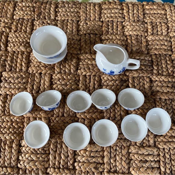 Chinese Tea Set - Picture 2 of 8